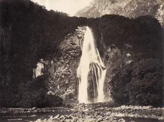 Chute de Bowen, Milford Sound, 1889